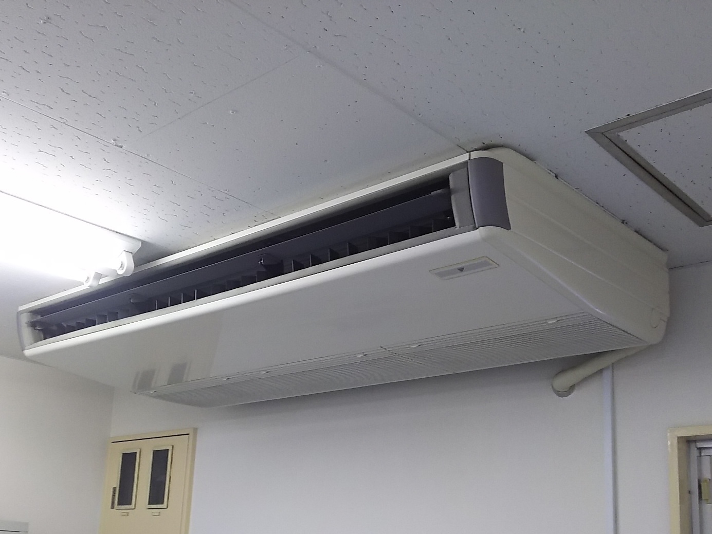 大阪市　業務用エアコンクリーニング